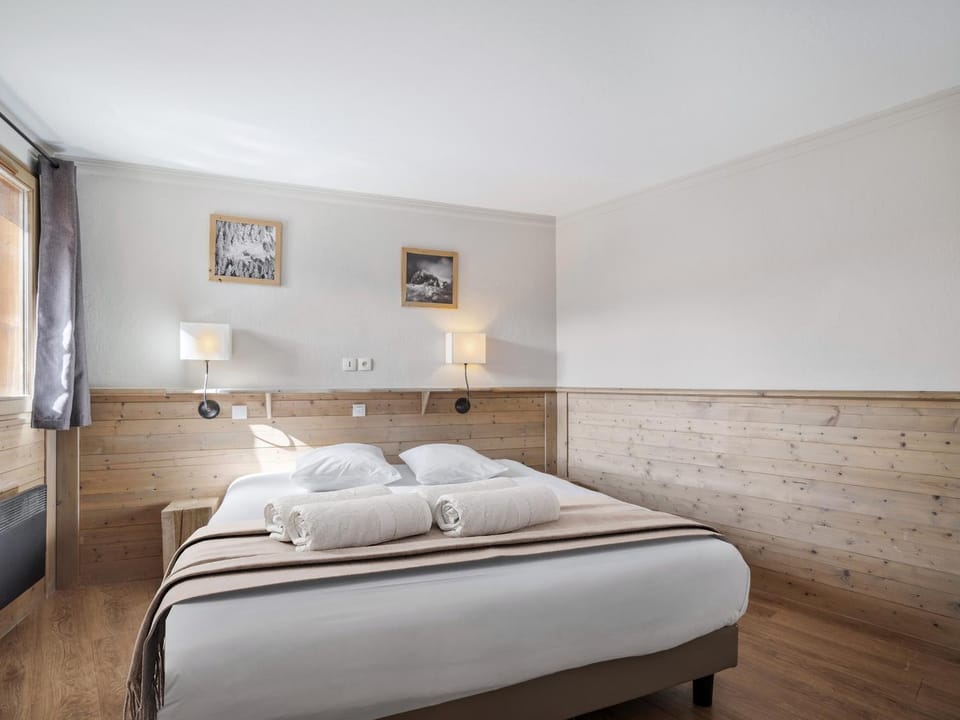 Appartement 75m² avec cheminée proche pistes, 3 chambres, pour 8 personnes - FR-1-640-65 Apartment in Les Allues