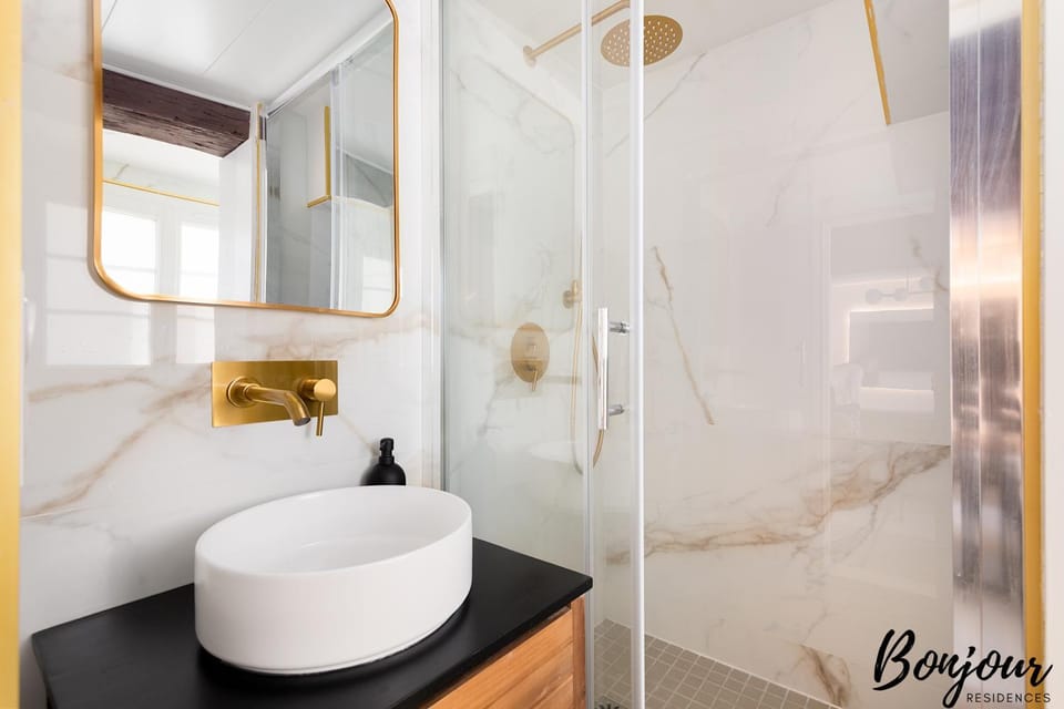 Shower, Bathroom