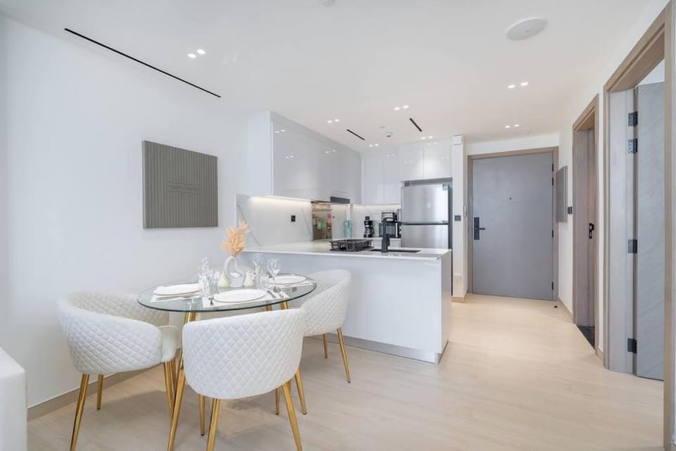 Luxurious 1-Bedroom Oasis l Binghatti Corner, JVC Apartment in Dubai