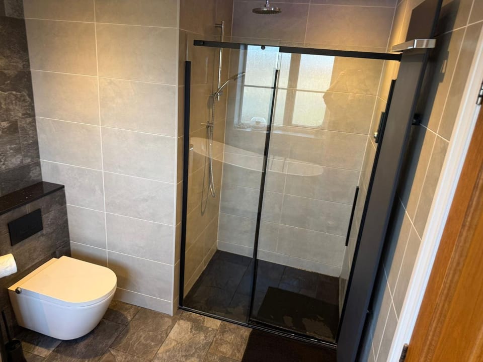 Rhuddlan 5-Bed House Sleeps 7 Pet-Friendly House in Wales