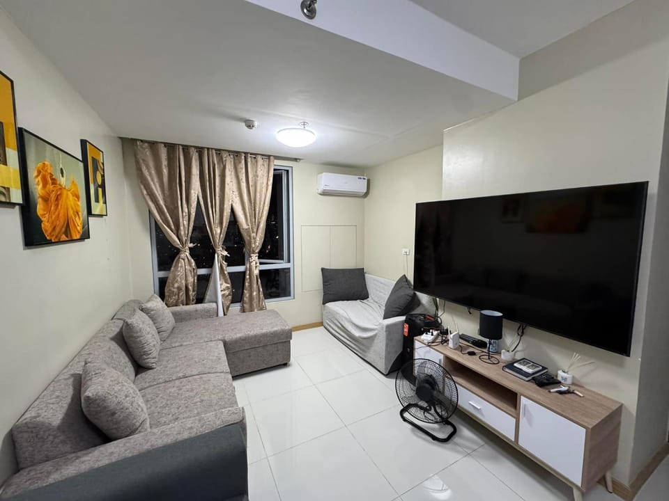 2BR-T31807 Sunshine100 Pool Billiard 70 inches TV Karaoke Apartment in Mandaluyong