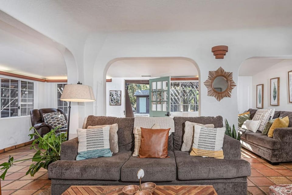 Sequoia Riverfront House With Beach Access House in Three Rivers