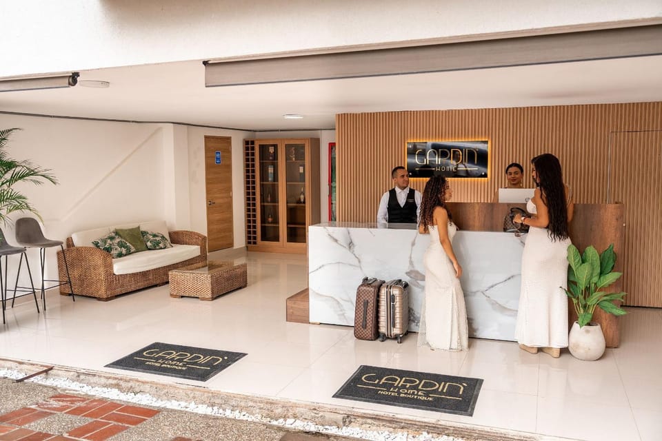 Living room, Lobby or reception