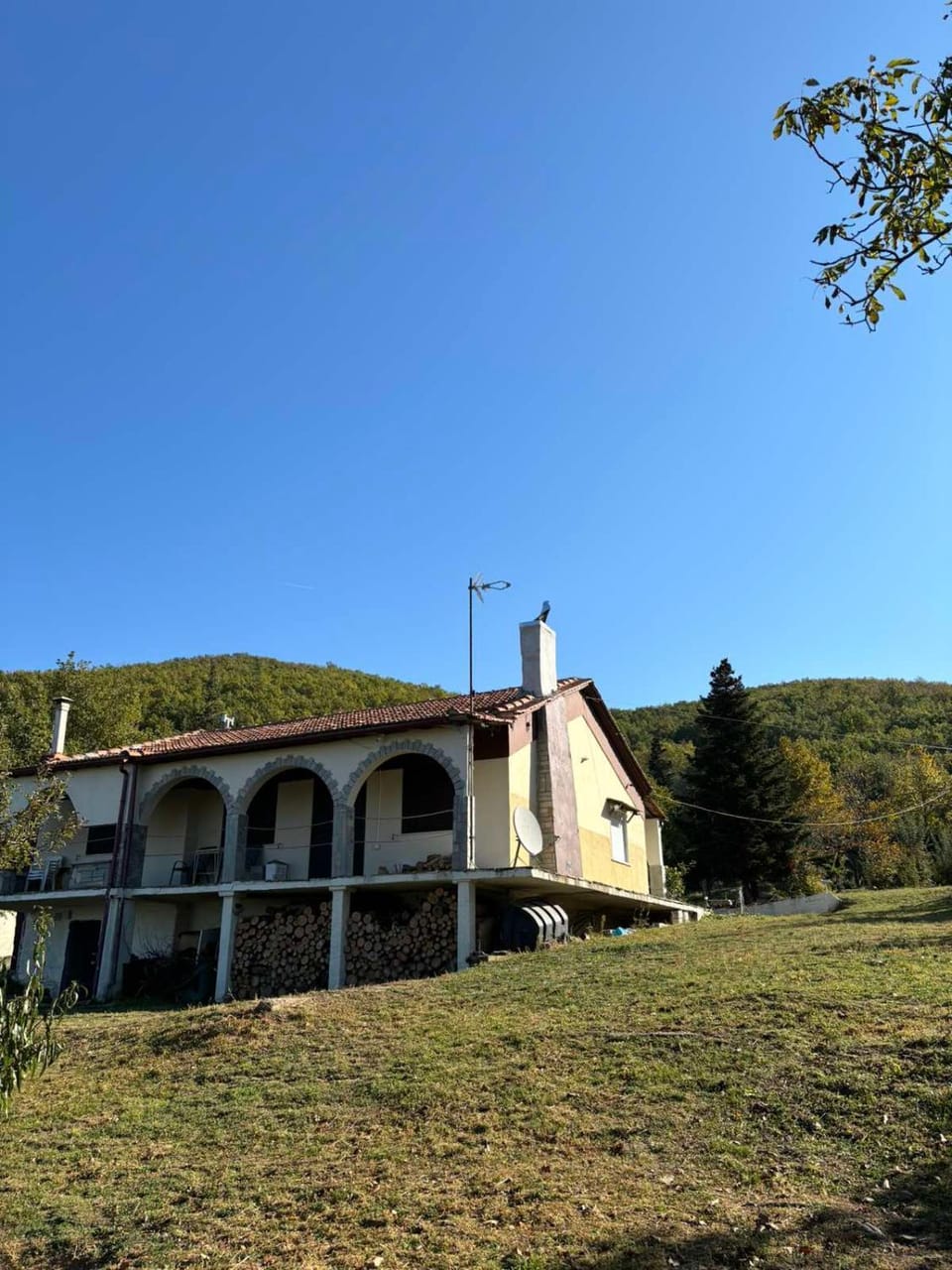Property building, Day, Natural landscape, Mountain view