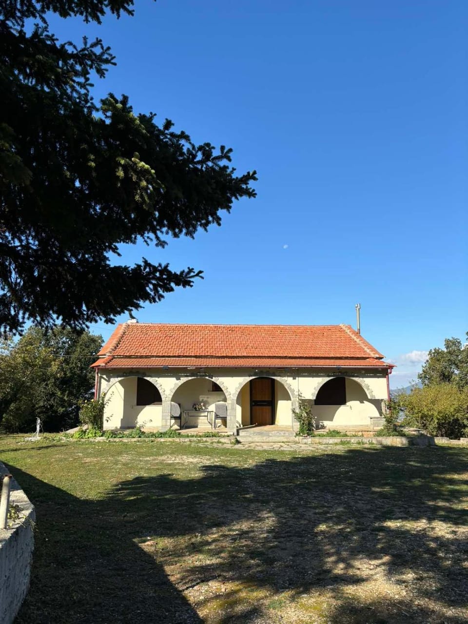 Property building, Day, Landmark view