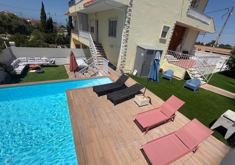 Property building, Day, Garden, Garden view, Pool view, Swimming pool, sunbed