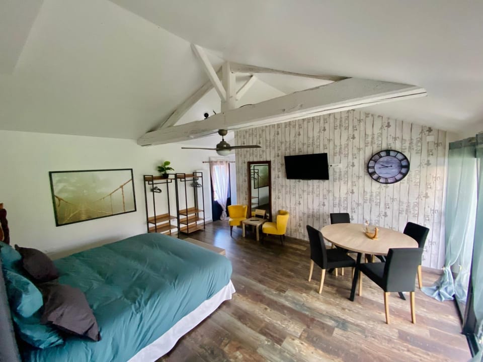 Property building, Living room, Bedroom