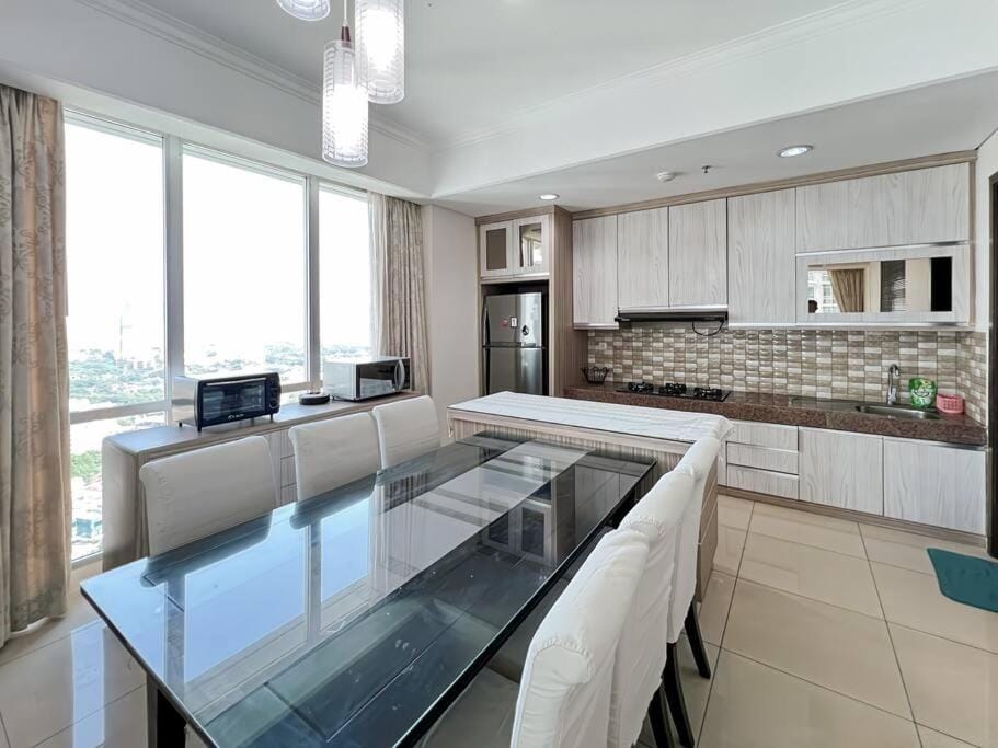 Luxury 3BR Kemang Village Residence with Netflix, WiFi, Pool by 2ndHome Apartment in South Jakarta City