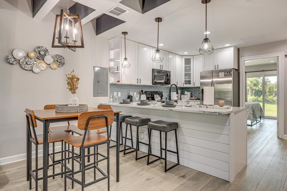 Ponte Vedra Beach Getaway w/ Patio! House in Palm Valley