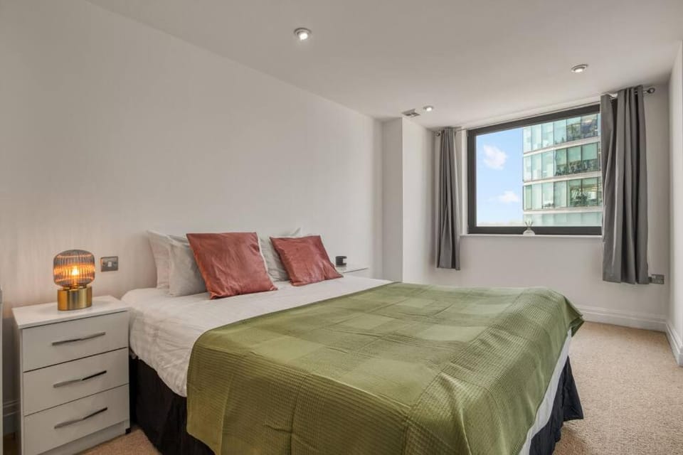 Luxury living in Paddington, London Apartment in City of Westminster