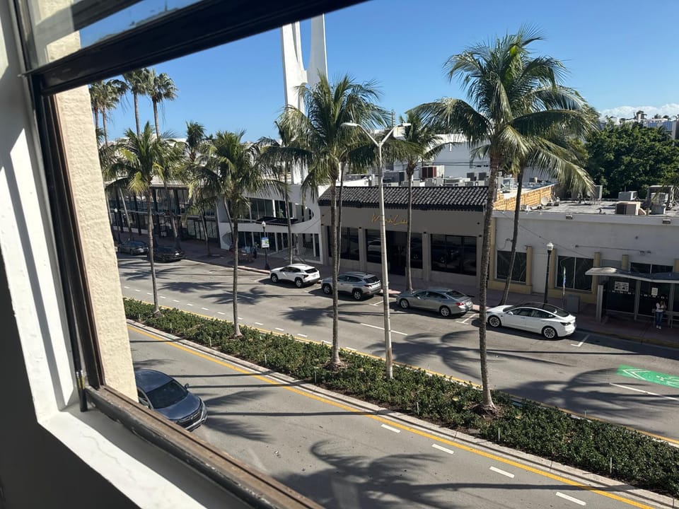 Property building, Day, Neighbourhood, City view, Street view, Location