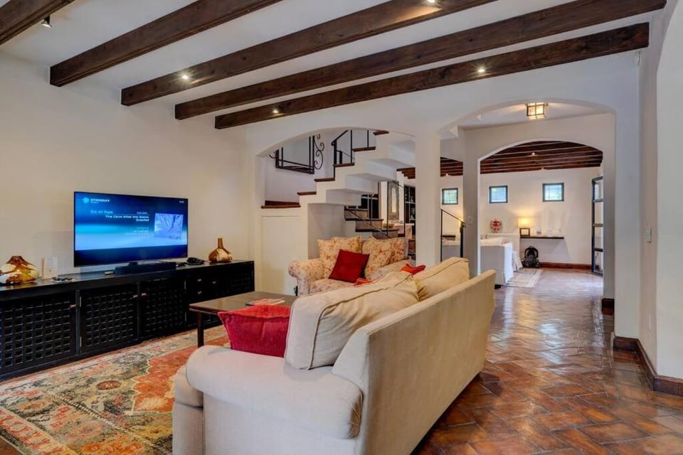 TV and multimedia, Living room