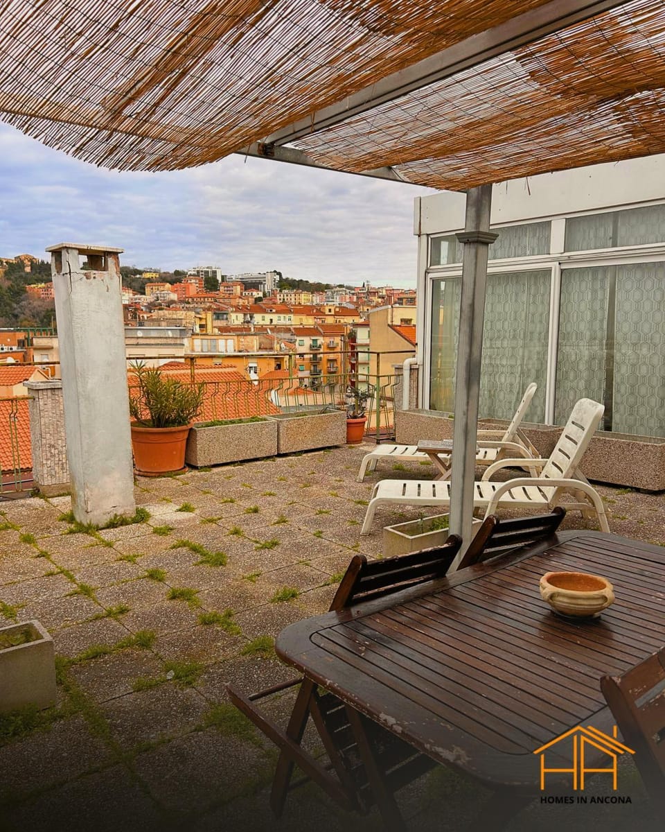 Patio, Day, View (from property/room), Balcony/Terrace, Living room, City view