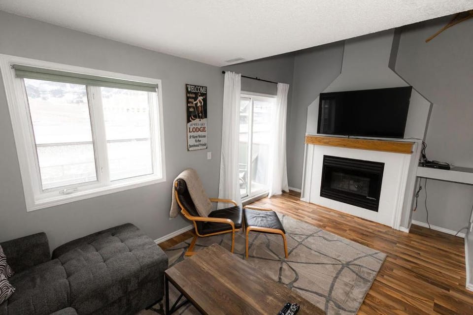 Summit Rails -3bedroom loft Apartment in Canmore