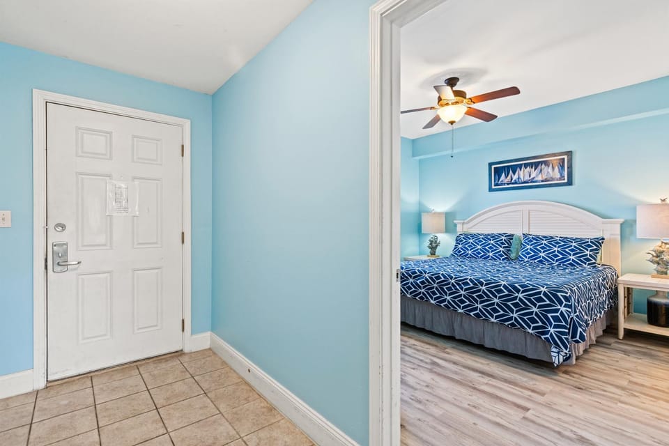 Facade/entrance, Bed, Bedroom