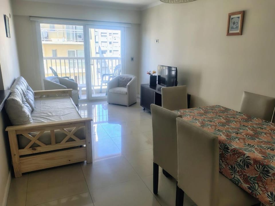 Depto Maipú La Perla para 4 personas Apartment in Mar del Plata