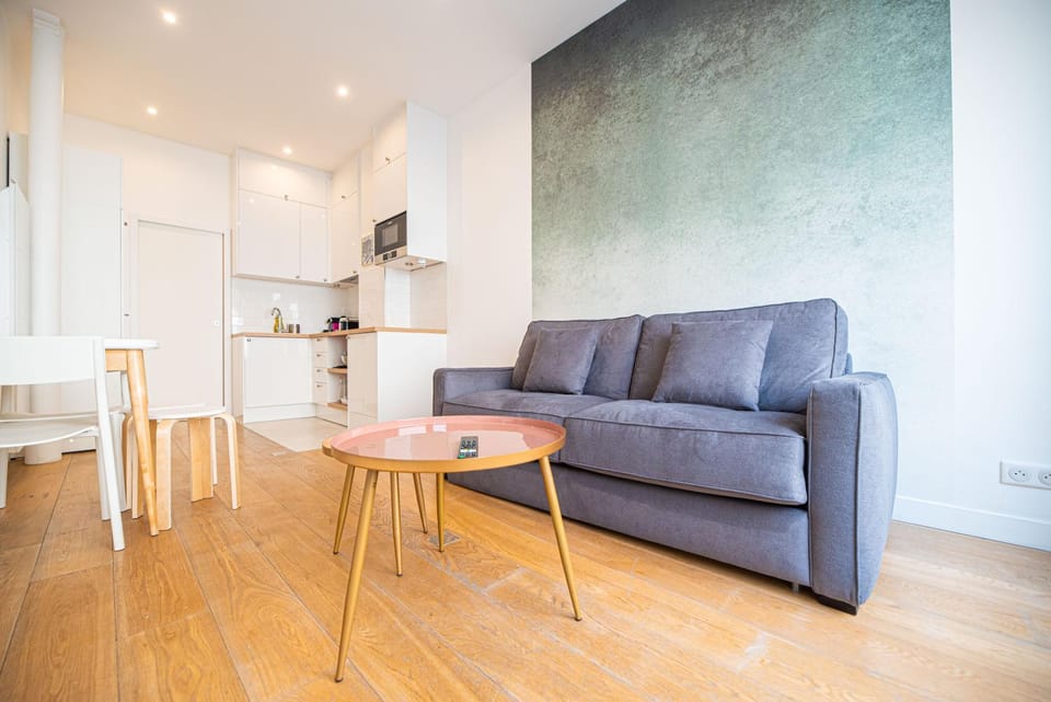 Kitchen or kitchenette, Living room, Dining area