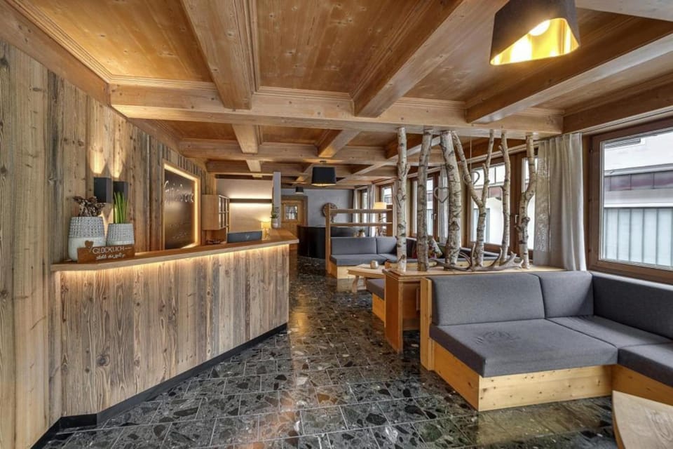Lobby or reception, Other