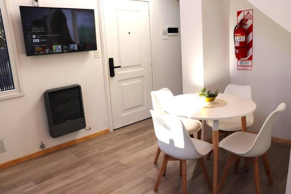 TV and multimedia, Kitchen or kitchenette, internet
