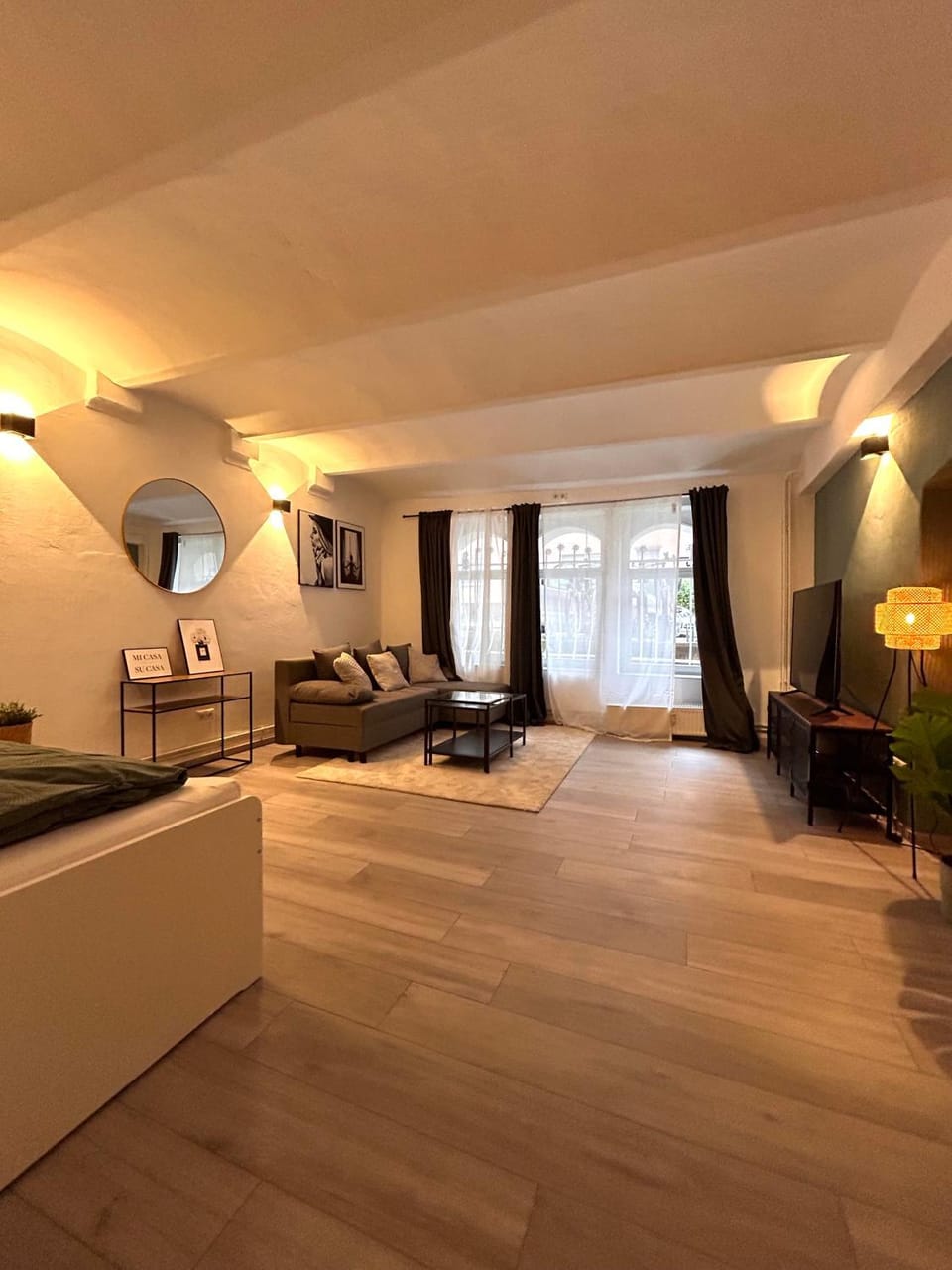 TV and multimedia, Living room, Seating area