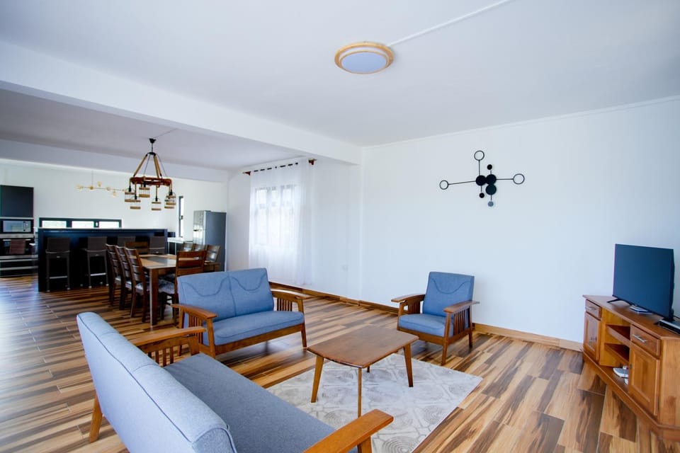 4 King Size Bed Villa with Pool & BBQ Grand Baie Villa in Grand Baie