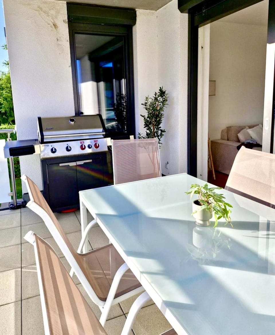 BBQ facilities, Balcony/Terrace