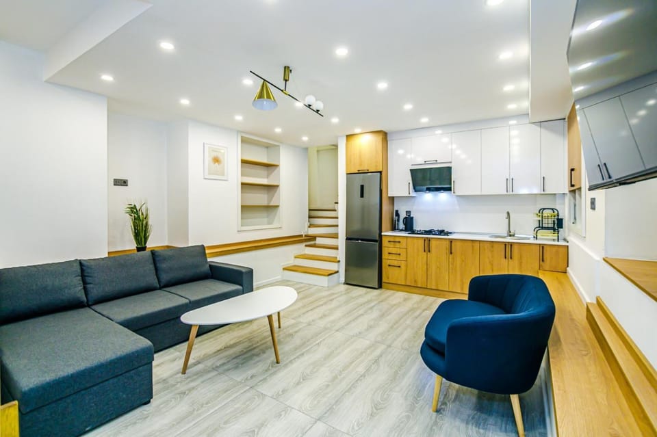 Kitchen or kitchenette, Living room, oven, pet friendly