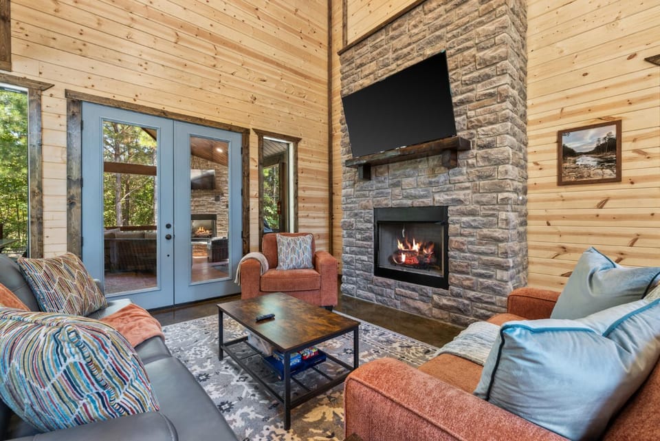 Communal lounge/ TV room