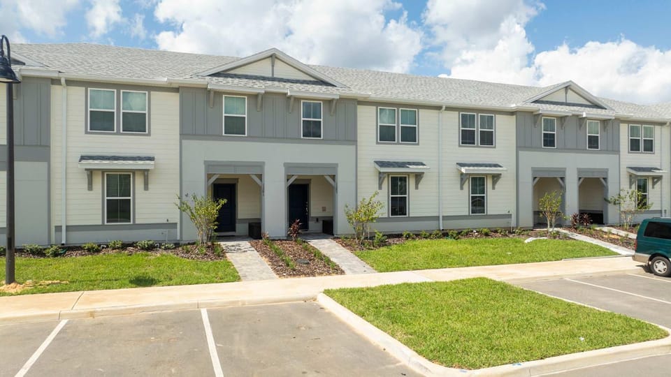 Luxury 5Bd Close to Disney with Pool at Windsor Cay 1285 House in Four Corners