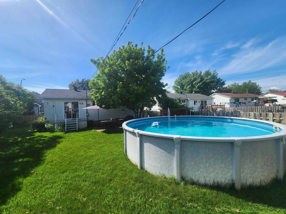 Property building, Swimming pool