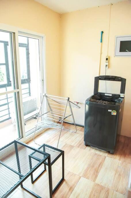 Near BTS Bearing Skytrain- Homey living Townhome - 4 Bedrooms Apartment in Bangkok