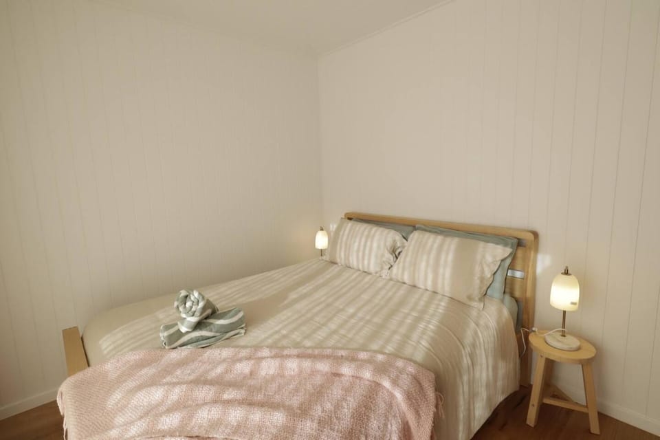 Off-Grid Farm Stay with Scenic Views House in Tenterfield