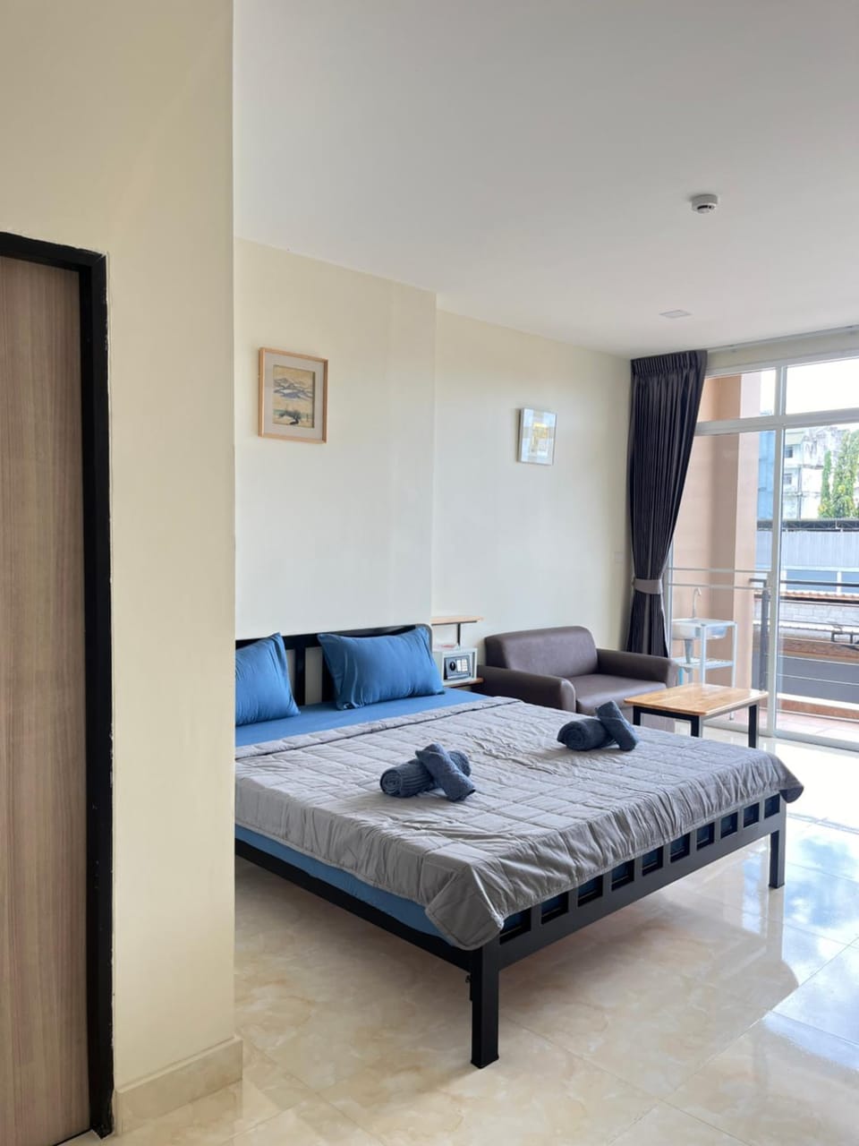 Balcony/Terrace, Living room