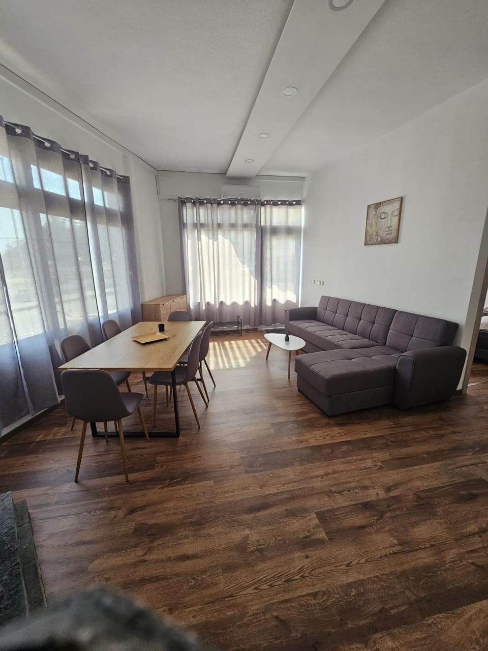 Living room, Seating area, Dining area