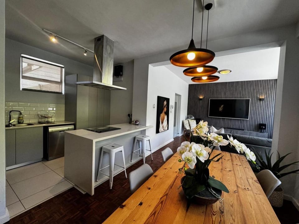 Enjoy Cape Town at our Green Point Apartment Apartment in Cape Town