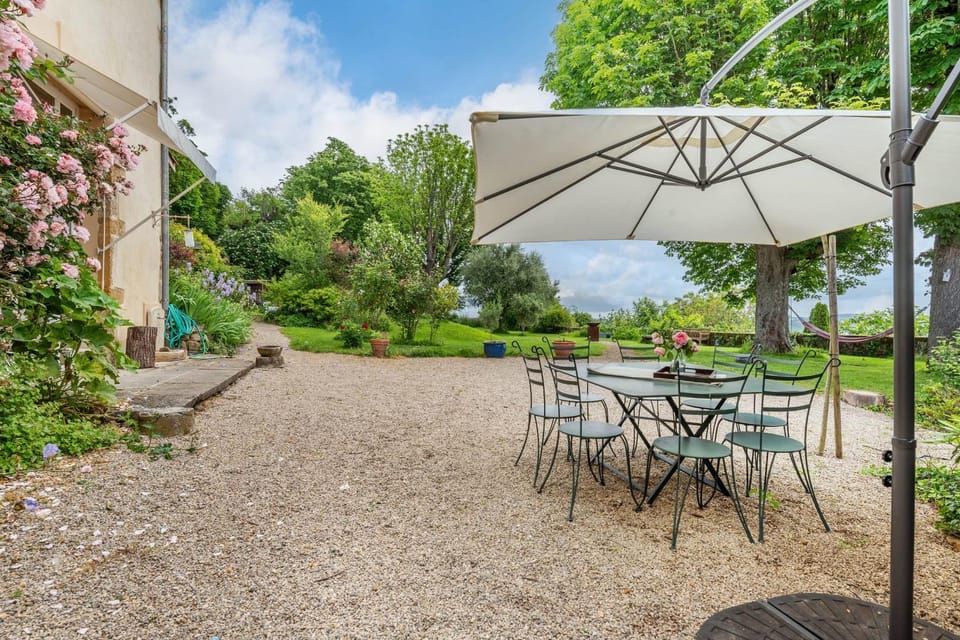 The terasse - Sublime residence with swimming pool Villa in Auvergne-Rhône-Alpes