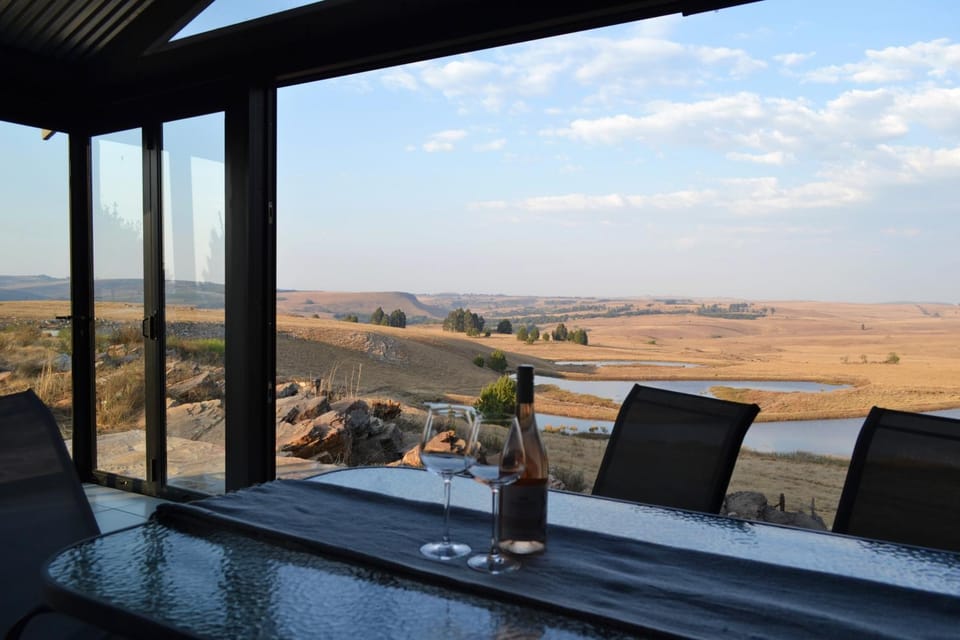 Day, Natural landscape, View (from property/room), Living room, Seating area, Dining area