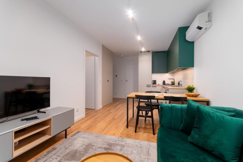 TV and multimedia, Kitchen or kitchenette, Living room, Seating area, Dining area, Evening entertainment, stove