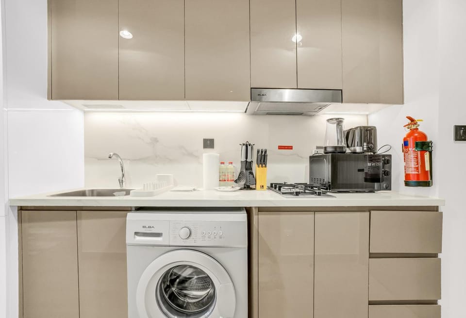 Coffee/tea facilities, Kitchen or kitchenette, washing machine