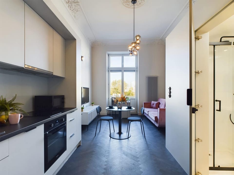 TV and multimedia, Kitchen or kitchenette