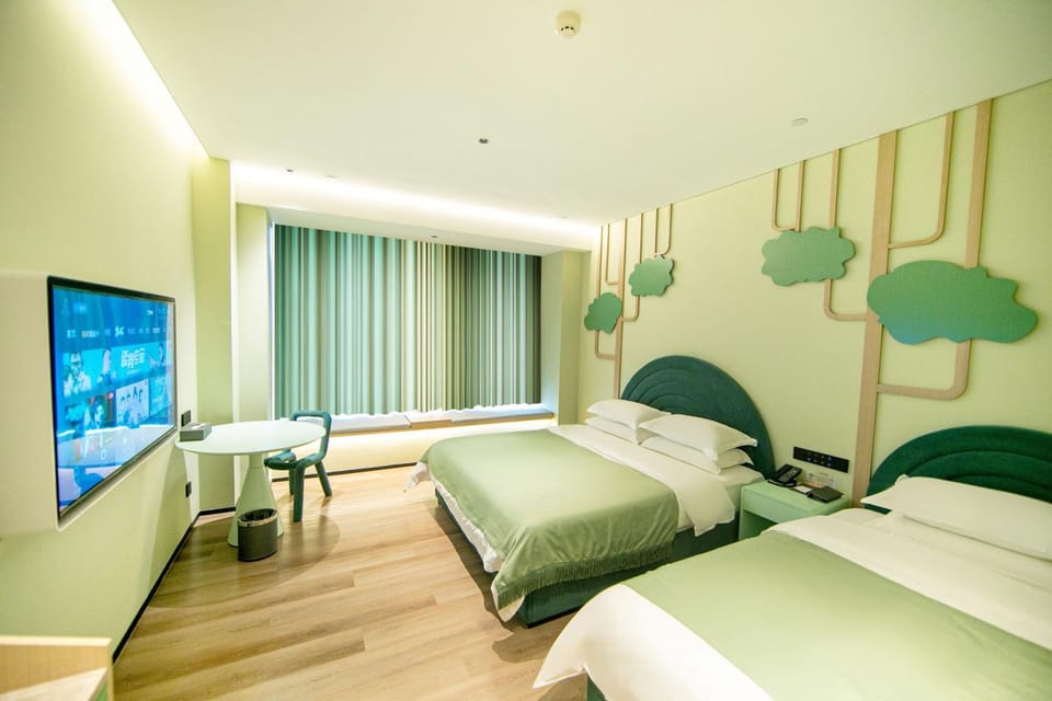 Bed, Photo of the whole room