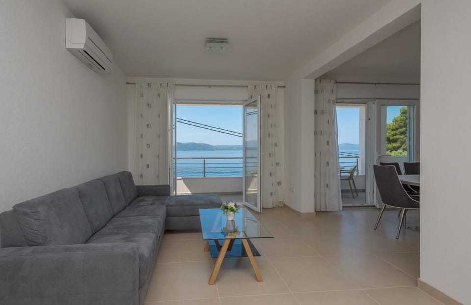 Apartments Mladen Apartment in Dubrovnik-Neretva County