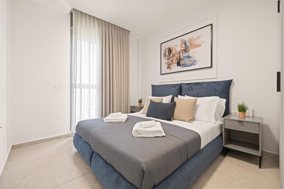 Yashar Savyon View JLM - 1bd 16th floor Apartment in Jerusalem