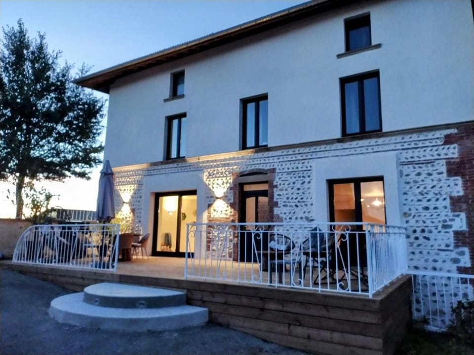 Property building, Balcony/Terrace