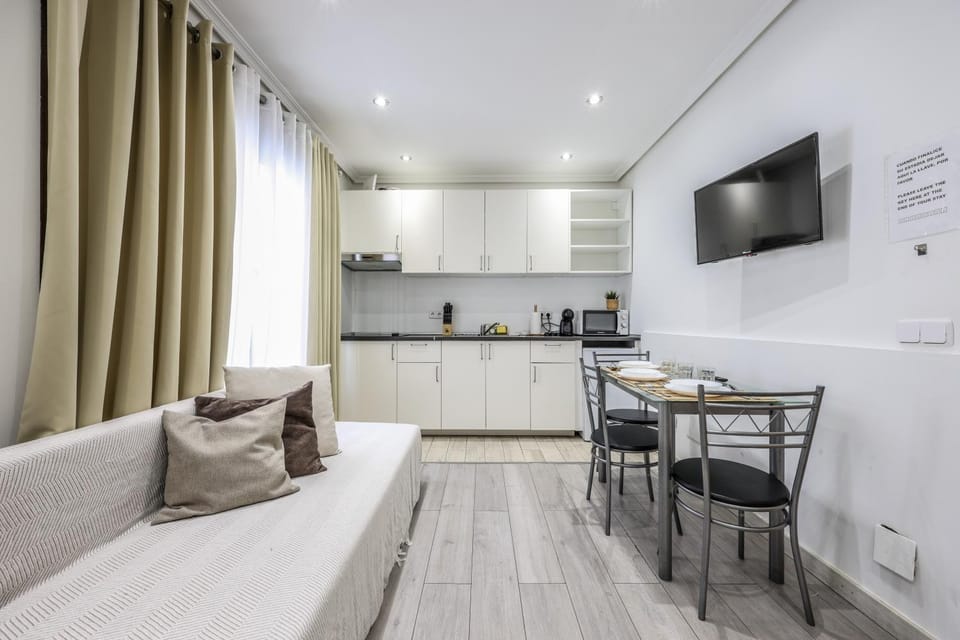 Classy Studio close to Retiro Park, Madrid Apartment in Madrid