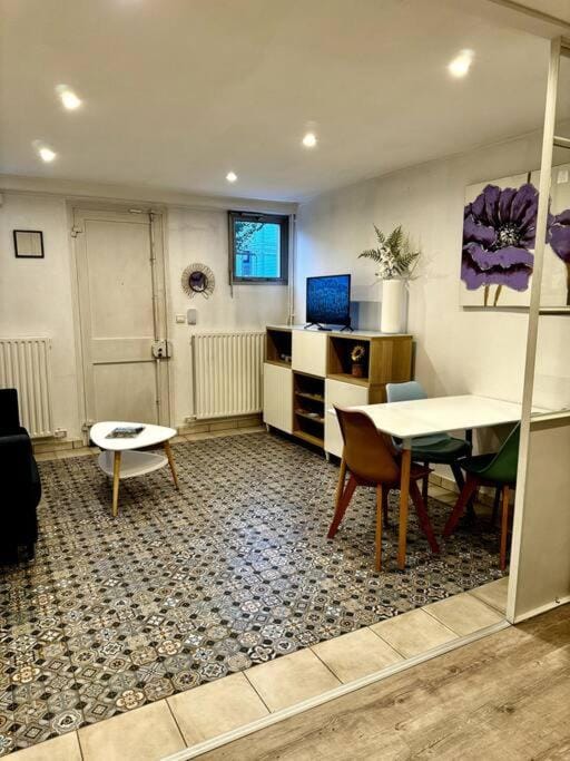 T3 Sauna Box-Parking gratuit Monplaisir-Lumière Apartment in Villeurbanne