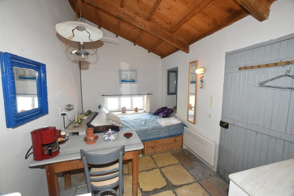 Dining area, Bedroom