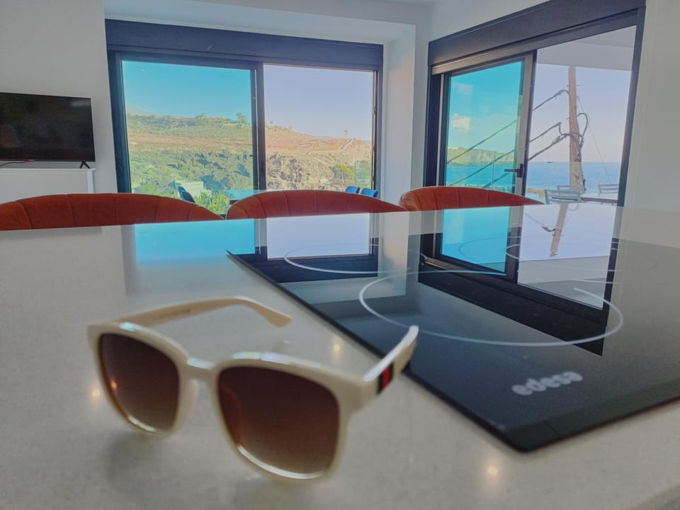 sun and seaview Apartment in Playa San Juan
