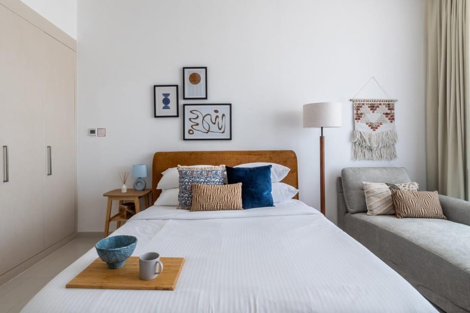 GuestReady - Elegant retreat at Damac Hills Apartment in Dubai