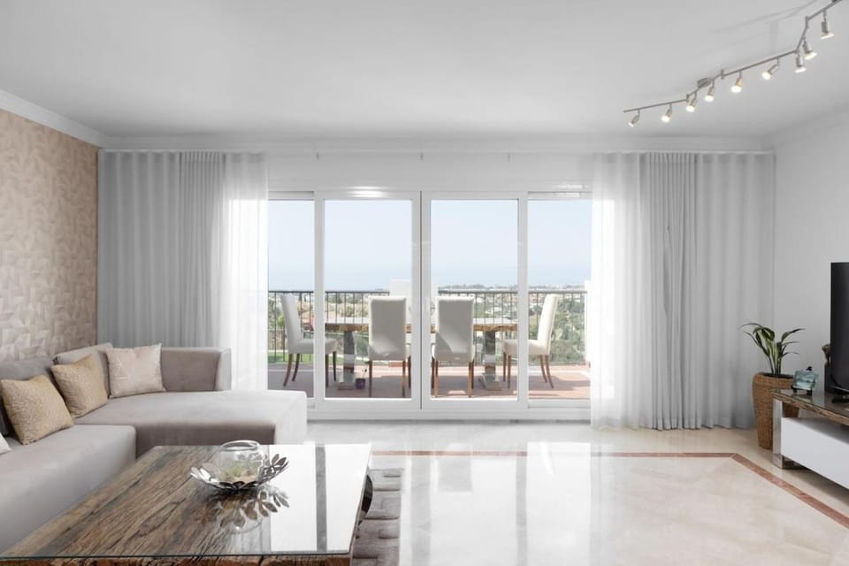 Lovely two bedroom apartment with panoramic sea views Apartment in Costa del Sol